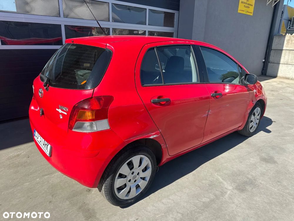 Toyota Yaris 1.33 Luna - 5