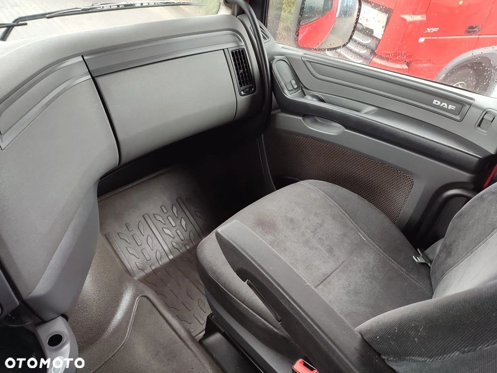 DAF XF 460 FT / STANDARD / AUTOMAT / SPACE CAB / RETARDER / - 16