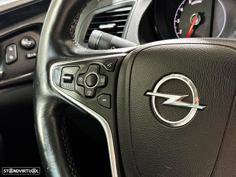 Opel Insignia - 40