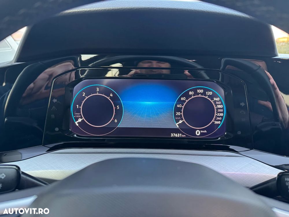 Volkswagen Golf 2.0 TDI SCR Life - 5