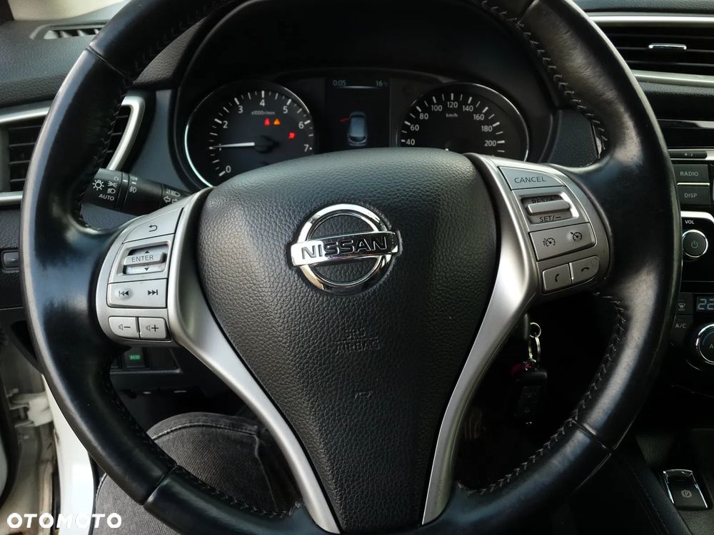 Nissan Qashqai 1.2 DIG-T Visia Xtronic EU6 - 19