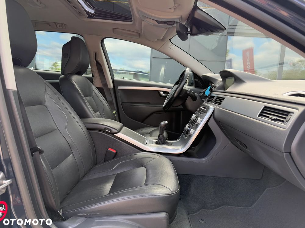 Volvo V70 D4 Momentum - 23