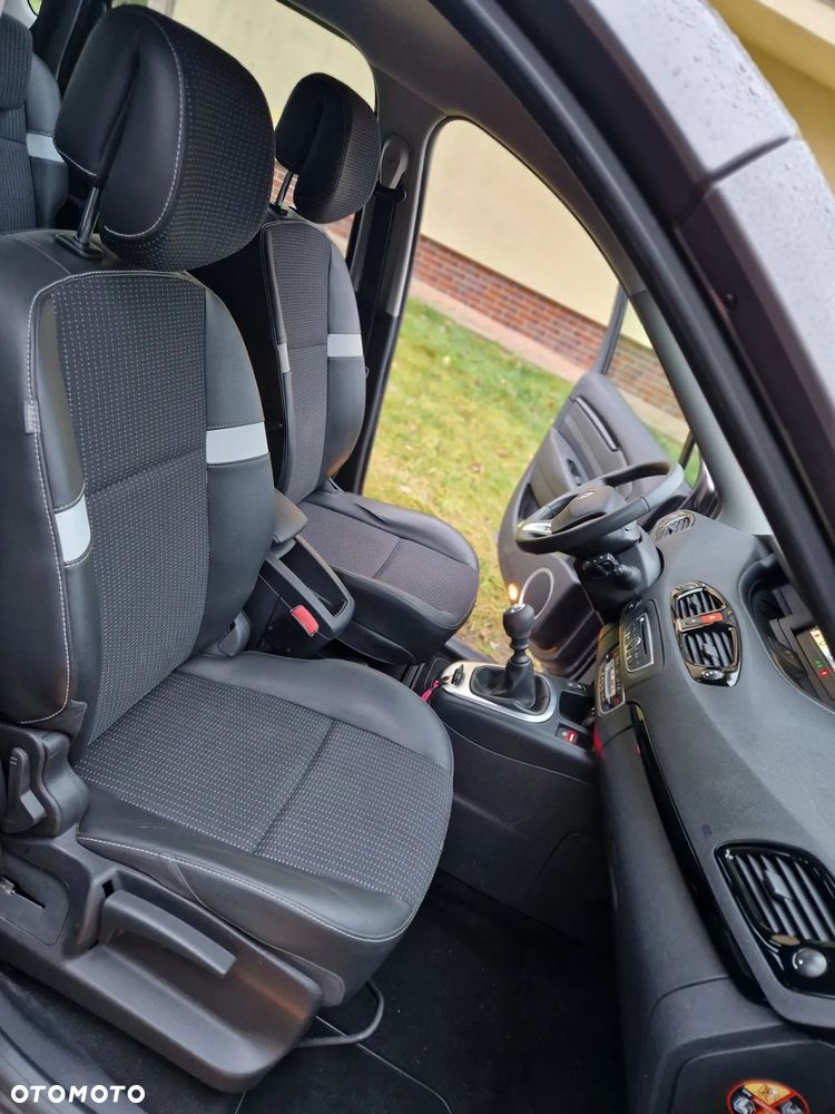 Renault Scenic TCe 130 Dynamique - 15