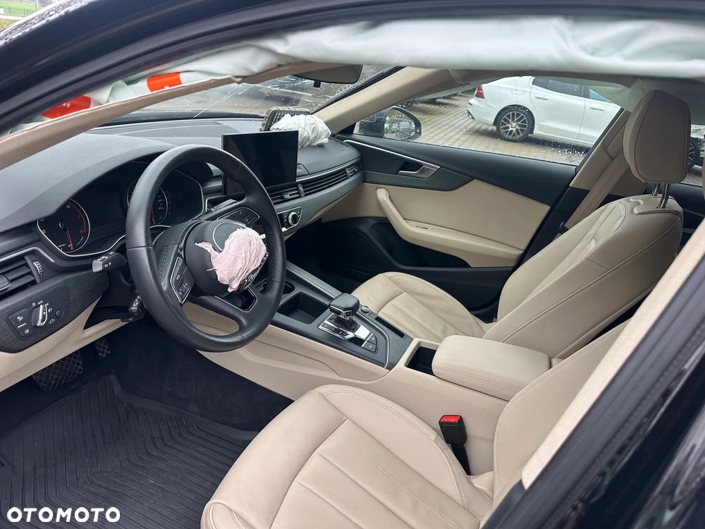 Audi A4 Limousine - 11