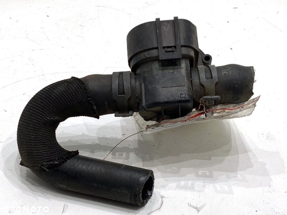 DODATKOWA POMPA WODY  AUDI A4 B8 (8K2) 2007 - 2015 2.0 TDI 105 kW [143 KM] olej napędowy 2007 - - 3