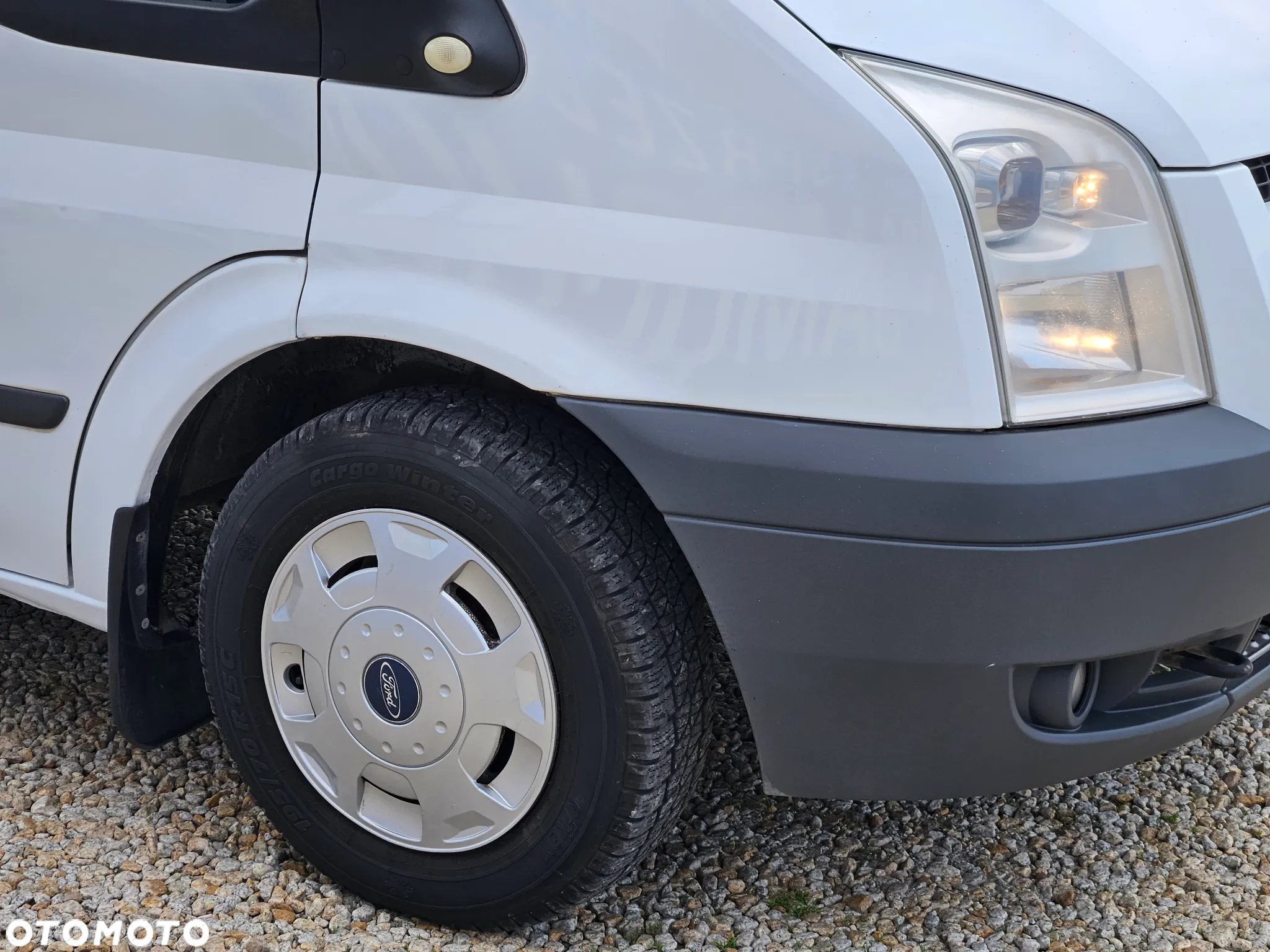 Ford Transit FT 350L Trend - 17