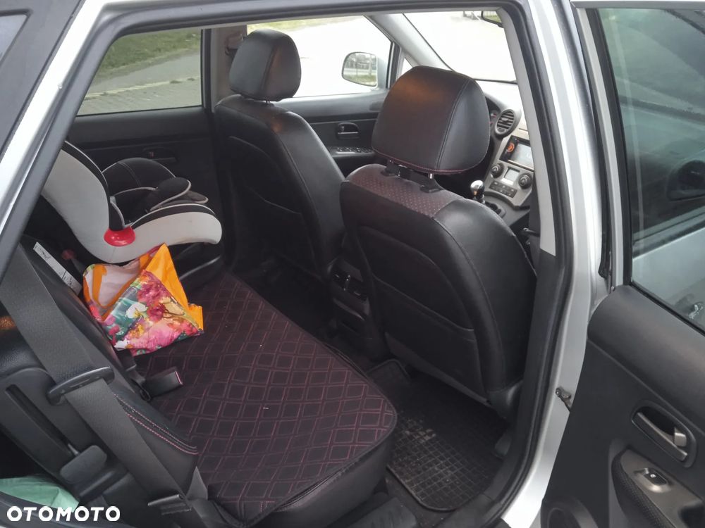 Kia Carens 2.0 CRDi Freedom 7os - 13