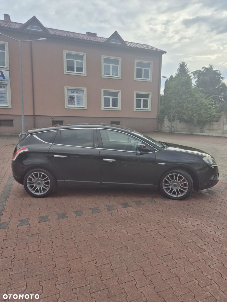 Lancia Delta - 4