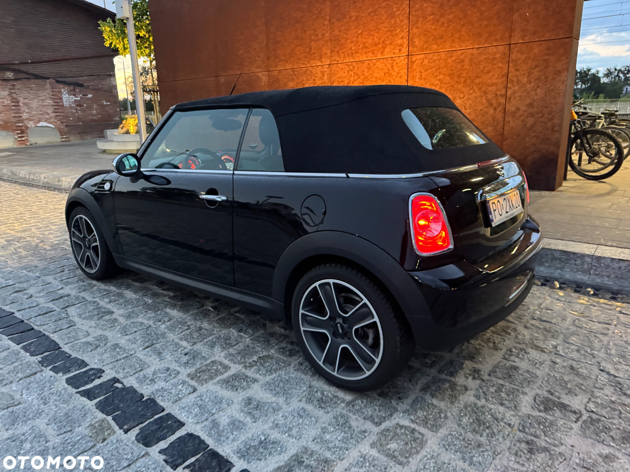MINI Cooper Cabrio - 2