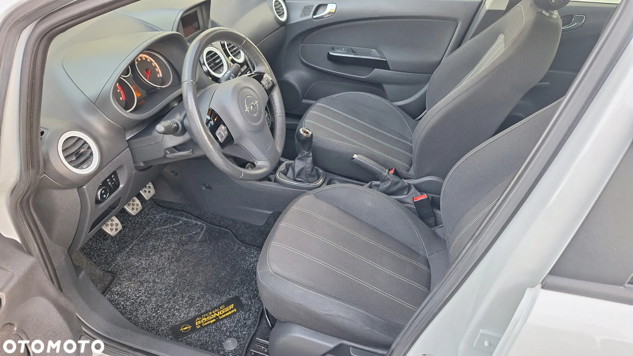 Opel Corsa 1.4 16V Sport - 16