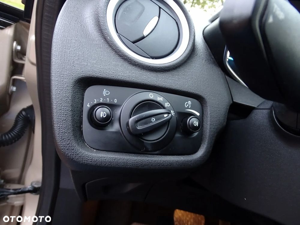 Ford Fiesta 1.0 EcoBoost Powershift Titanium - 36