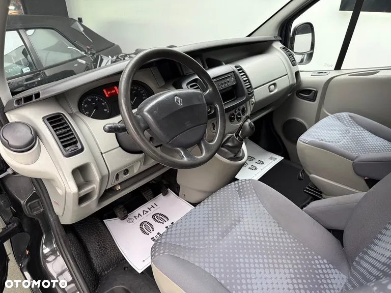 Renault Trafic 2.5 dCi FAP 115 L2H1 Komfort - 23
