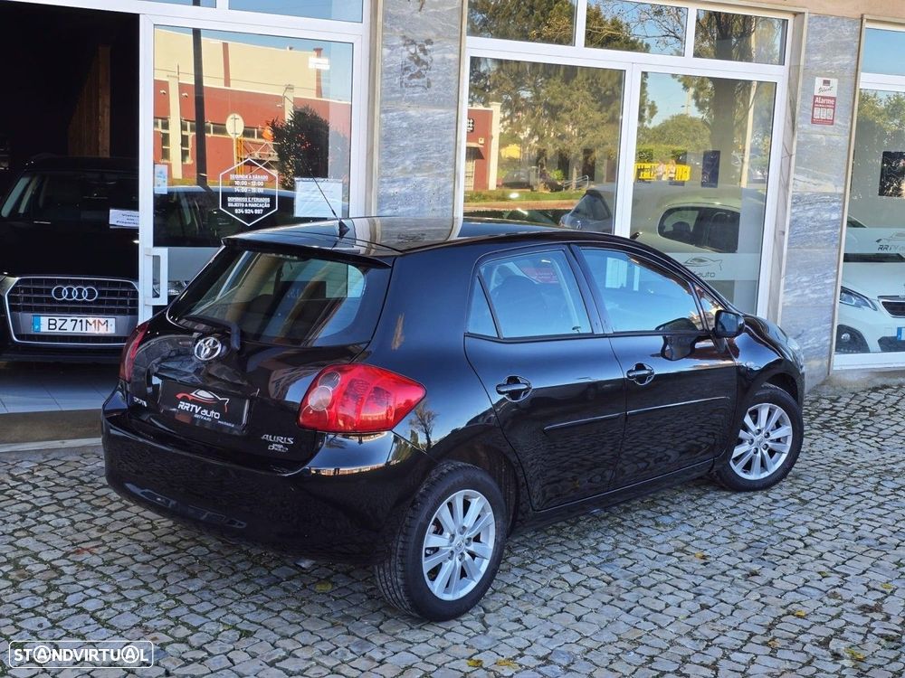 Toyota Auris 1.4 D-4D MMT Sol - 4
