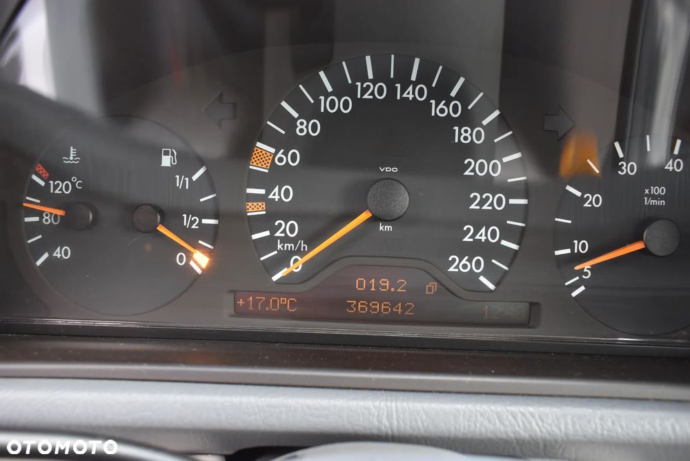 Mercedes-Benz CLK - 5