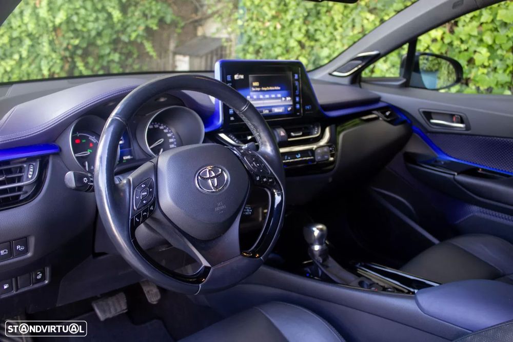 Toyota C-HR 1.8 HSD Exclusive+P.Luxury - 11