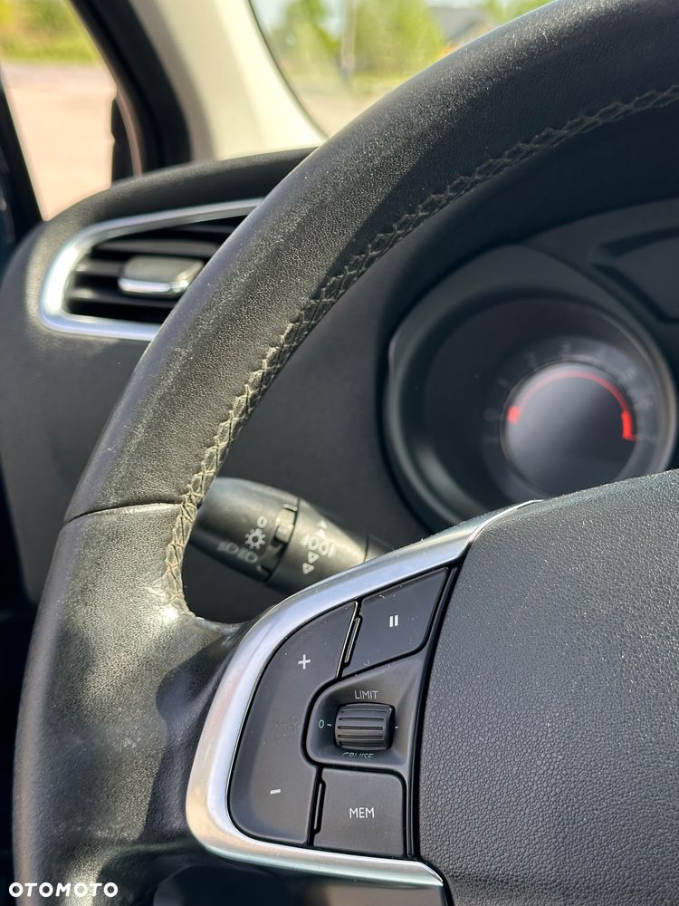 Citroën C4 VTi 95 Attraction - 13
