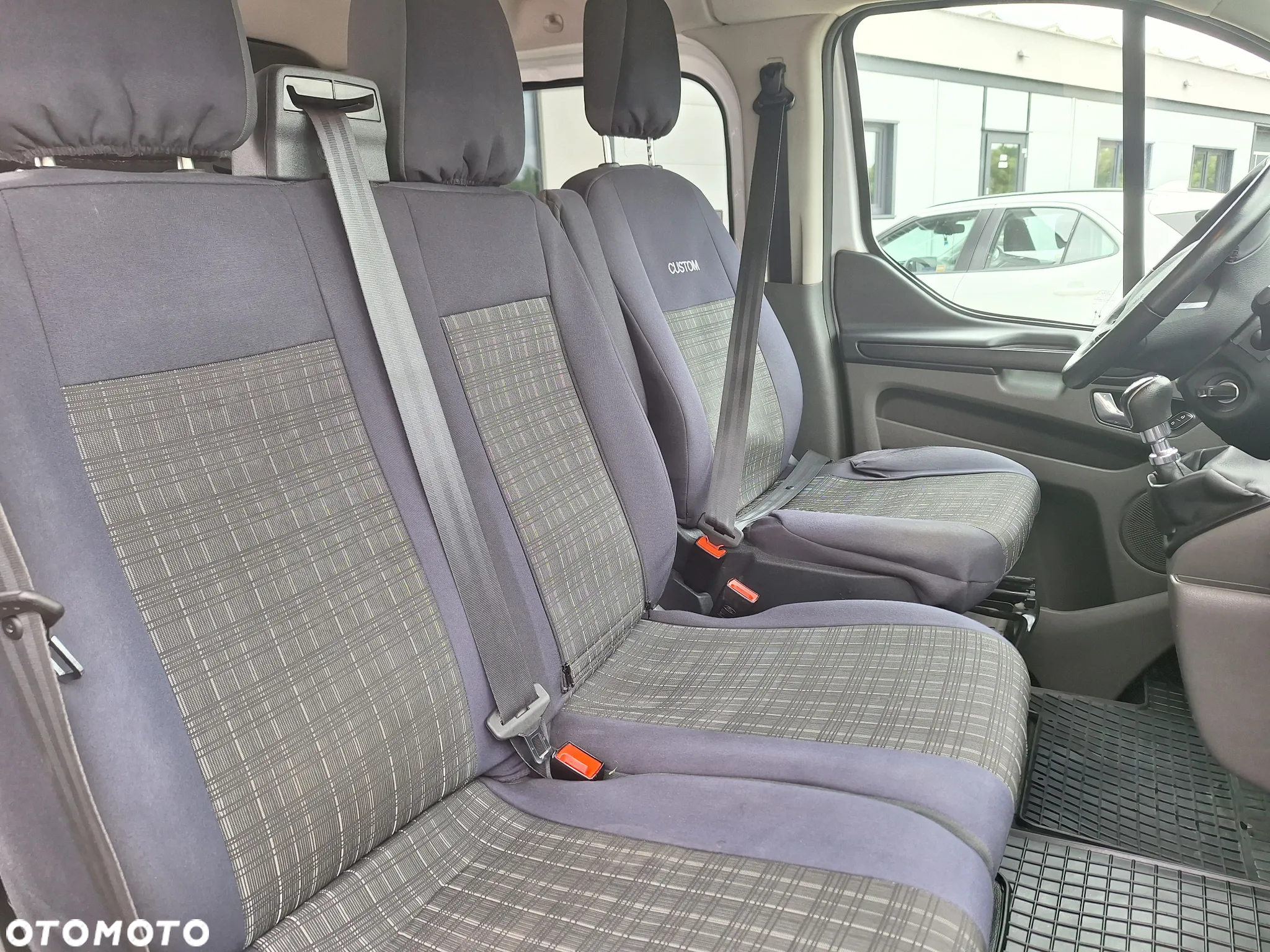 Ford Transit Custom - 13