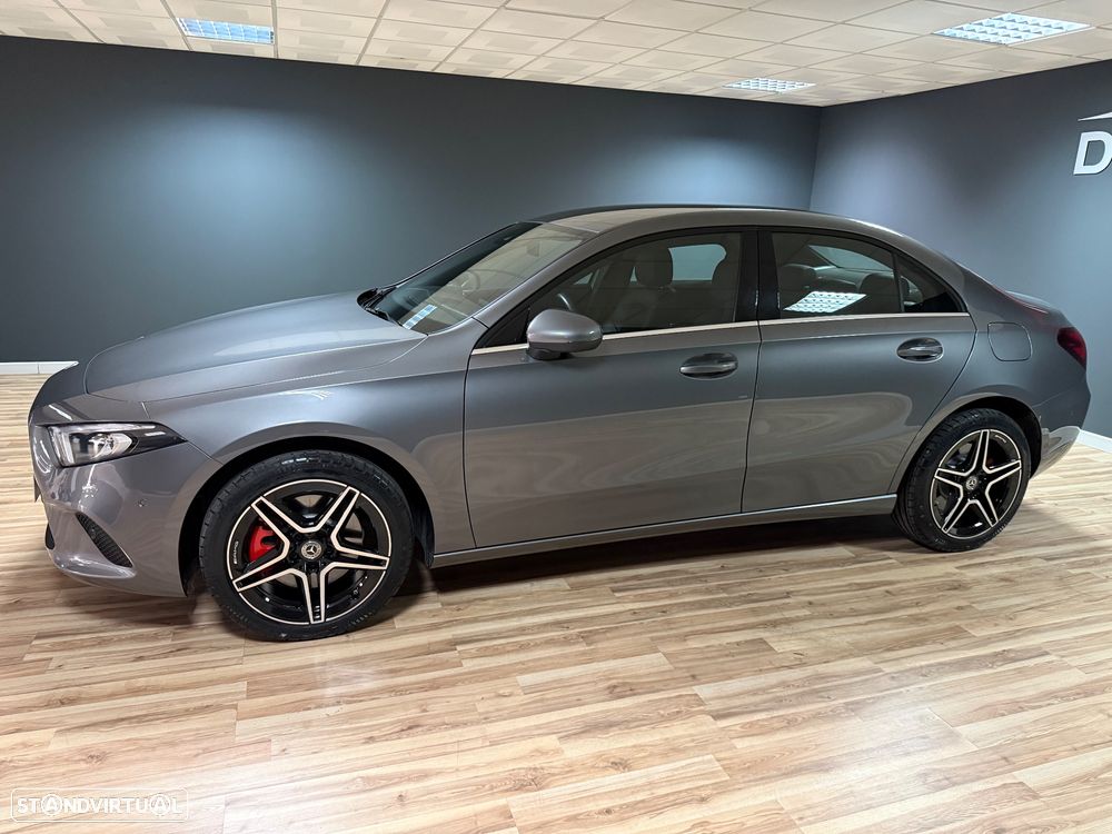Mercedes-Benz A 250 Limousine e 8G-DCT AMG Line - 5