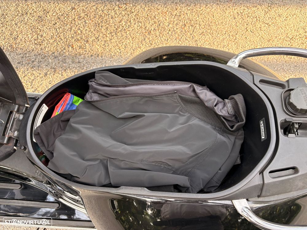 Vespa GTS Super Super - 10