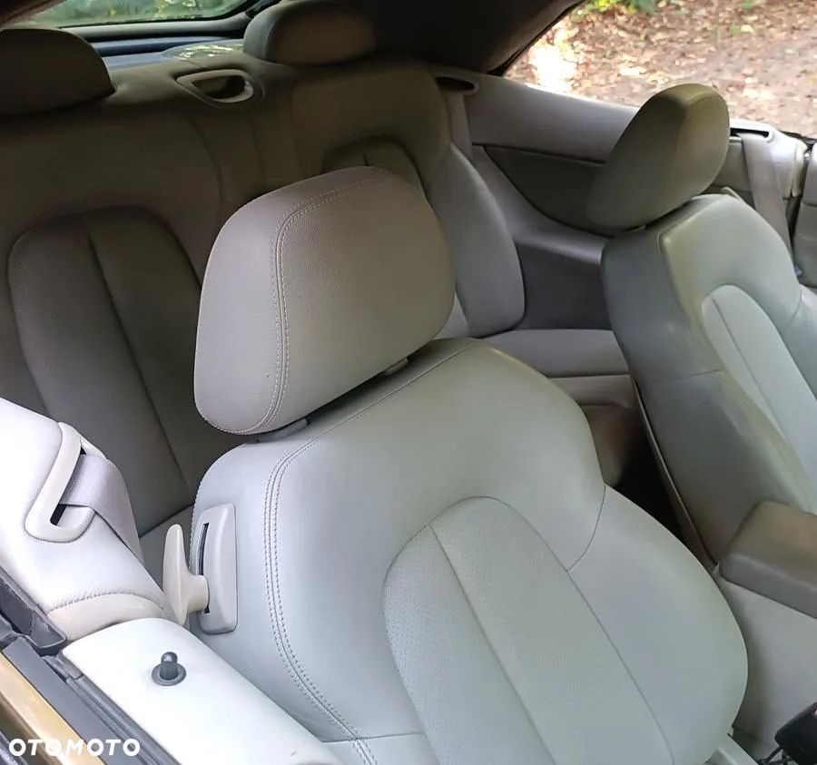 Mercedes-Benz CLK - 7