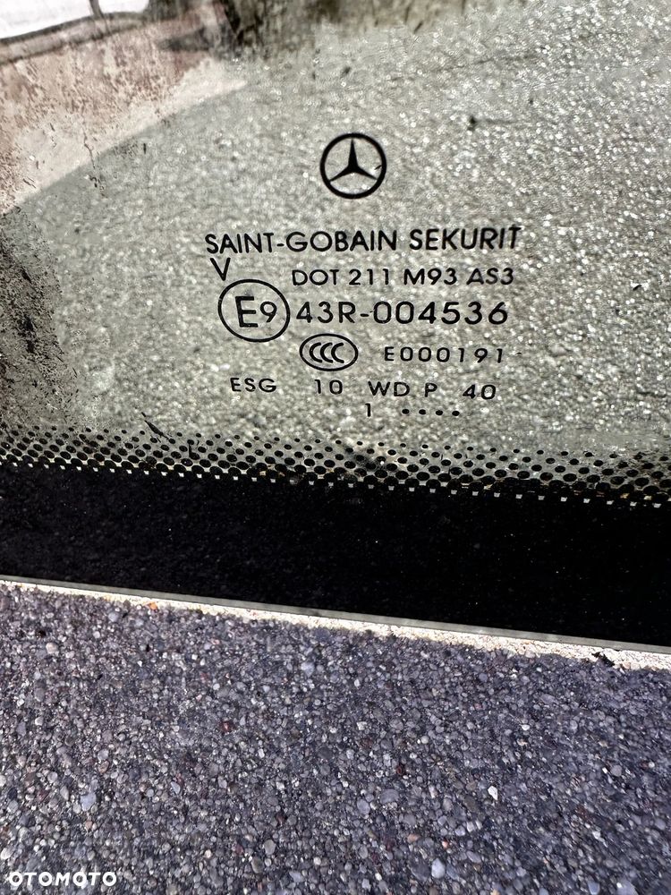 Szyba Tylna Prawa Karoseryjna Boczna Uchylna Mercedes Viano W639 AS3 - 5