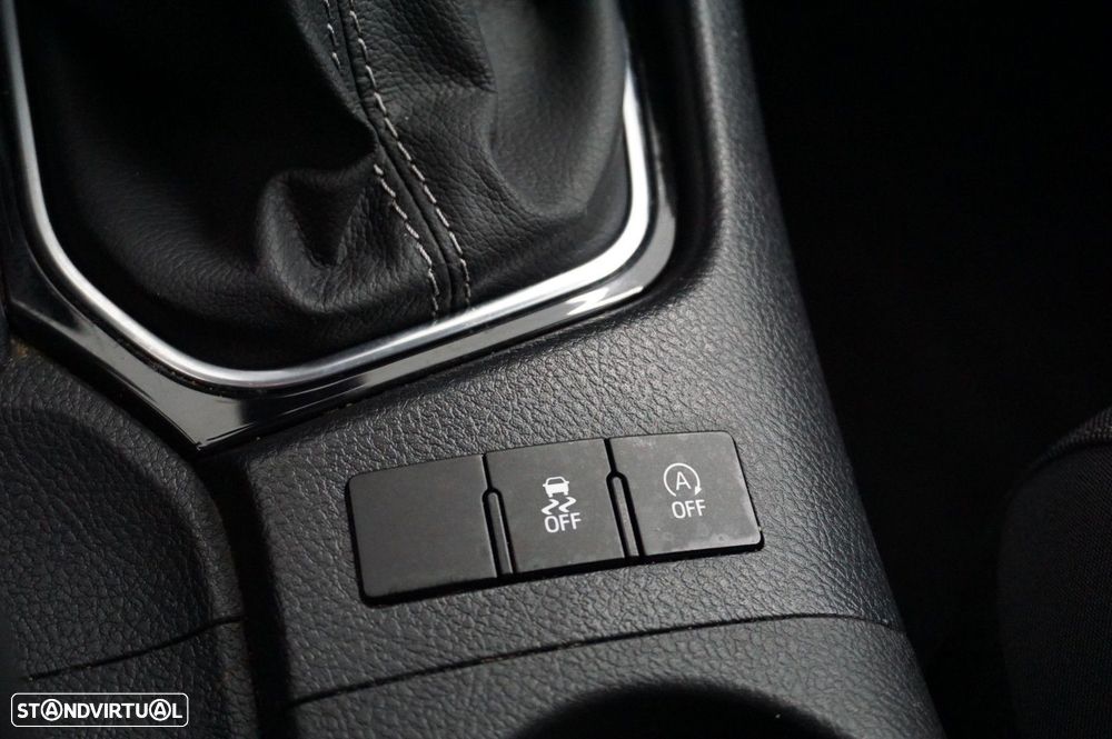 Toyota Auris 1.2 Turbo Design Edition - 36