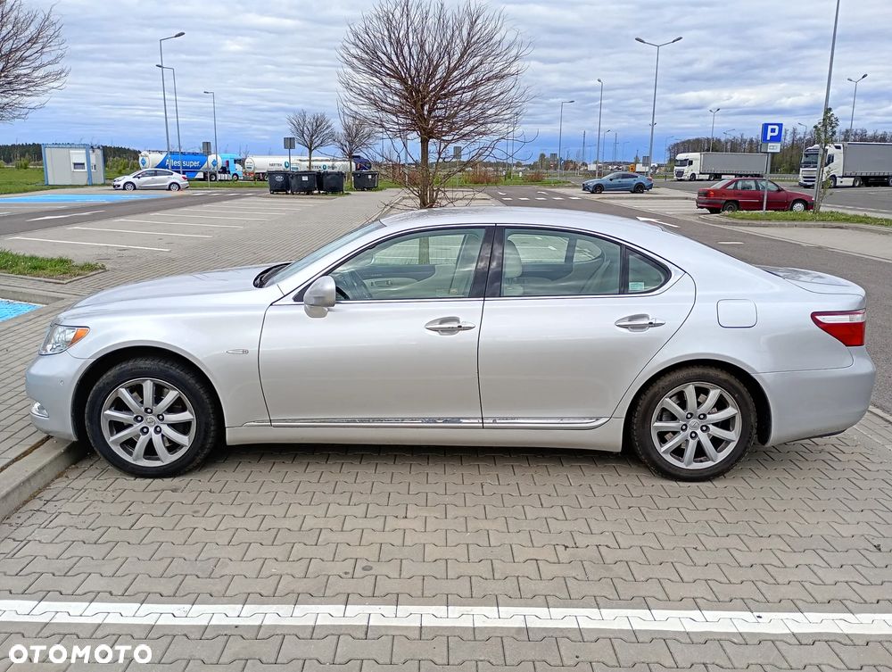Lexus LS 460 Elite AWD - 4