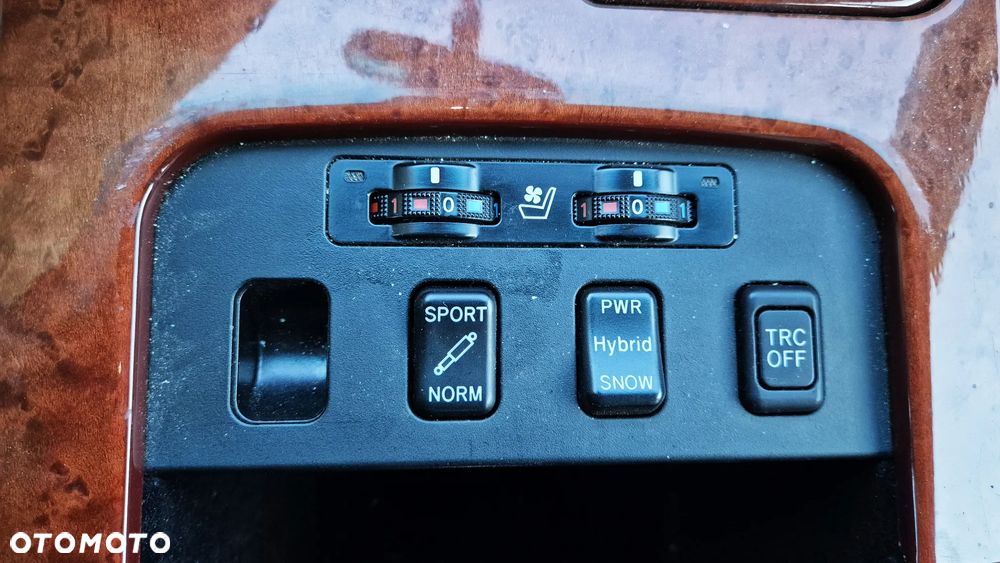 Lexus GS 450h - 13