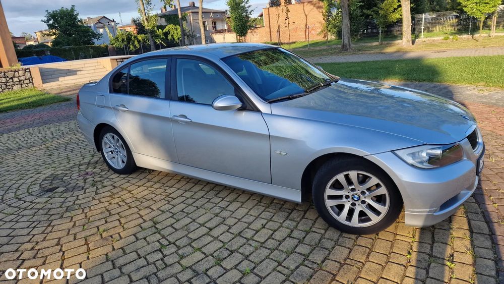 BMW Seria 3 318i - 7