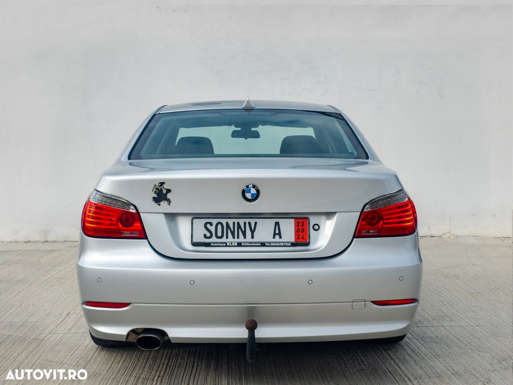 BMW Seria 5 520d Edition Exclusive - 6