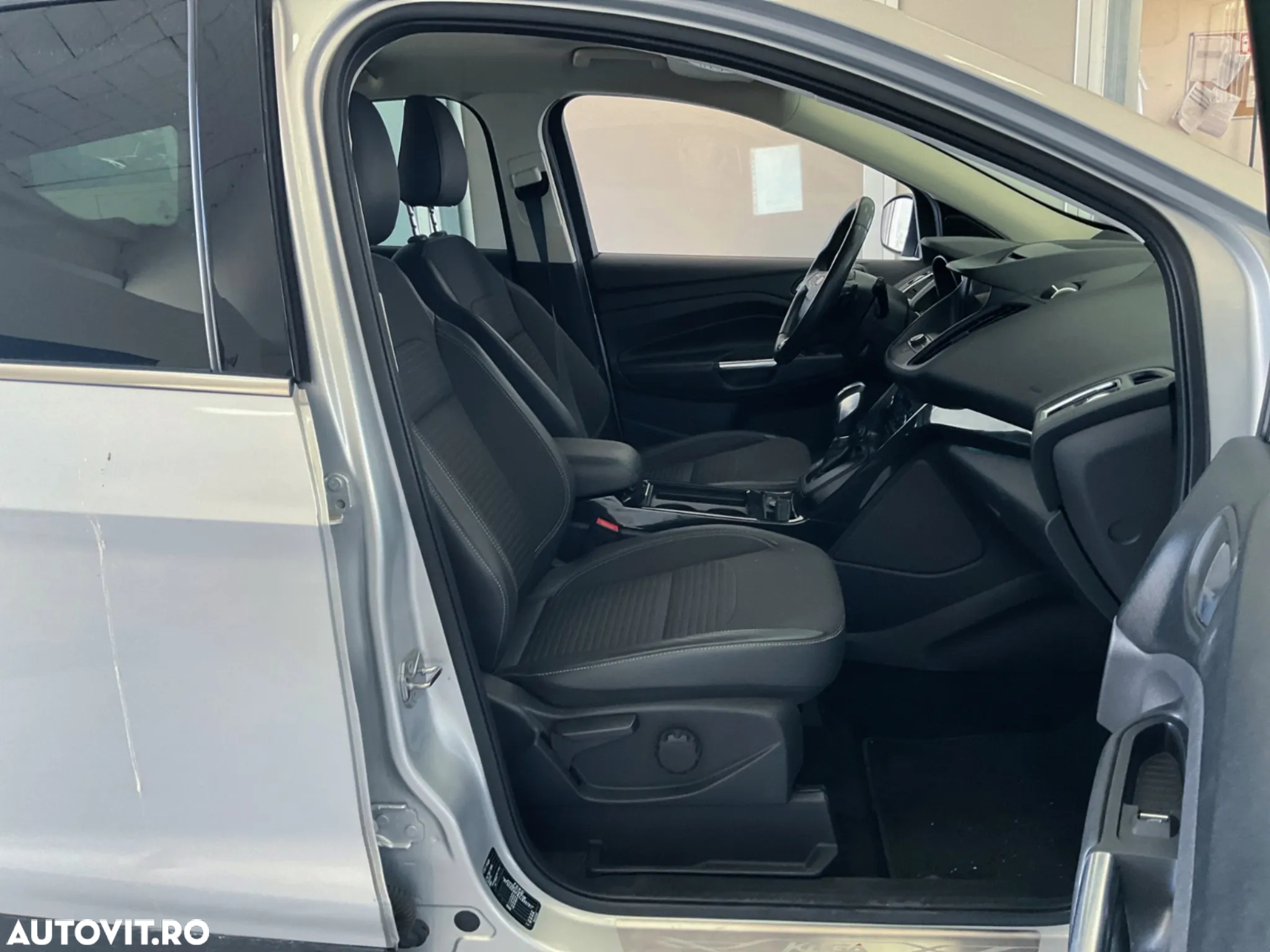 Ford Kuga 2.0 EcoBlue Aut. 4x4 TITANIUM - 6