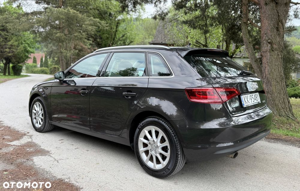 Audi A3 Sportback 1.2 TFSI Attraction S tronic - 11