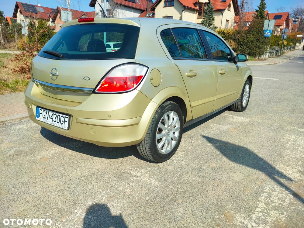 Opel Astra 1.8 Elegance - 3