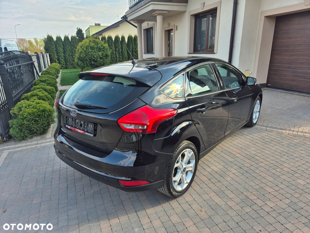 Ford Focus 1.6 Ambiente - 18