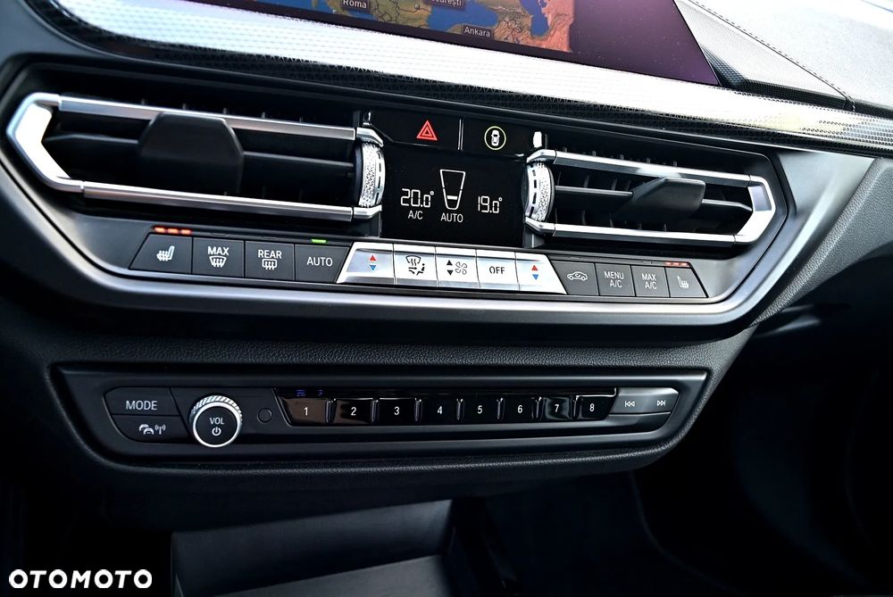 BMW Seria 1 118d Sport Line - 28