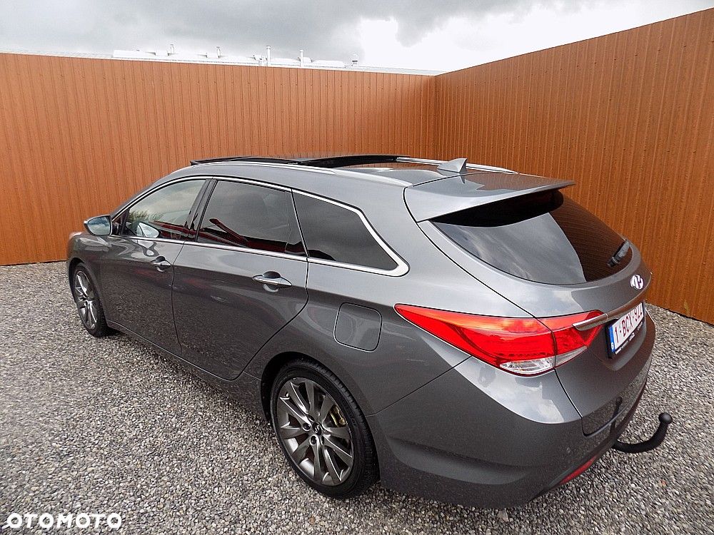 Hyundai i40 i40cw 1.7 CRDi Automatik Fifa World Cup Edition Gold - 4