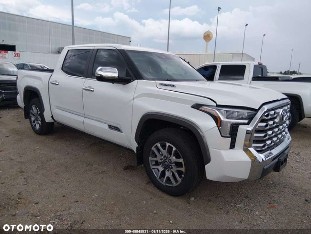 Toyota Tundra - 8