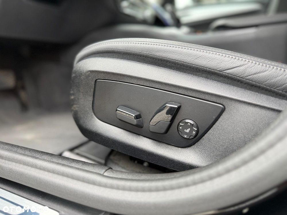 BMW Seria 5 - 21