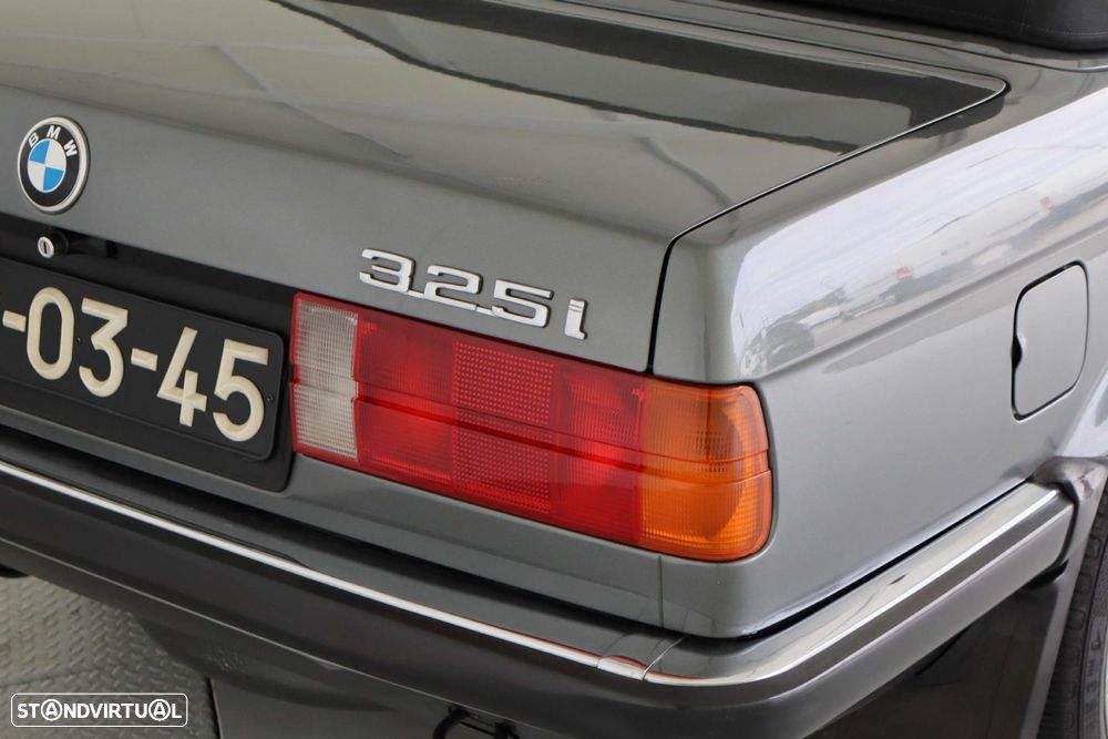 BMW 325 i Cabriolet - 8