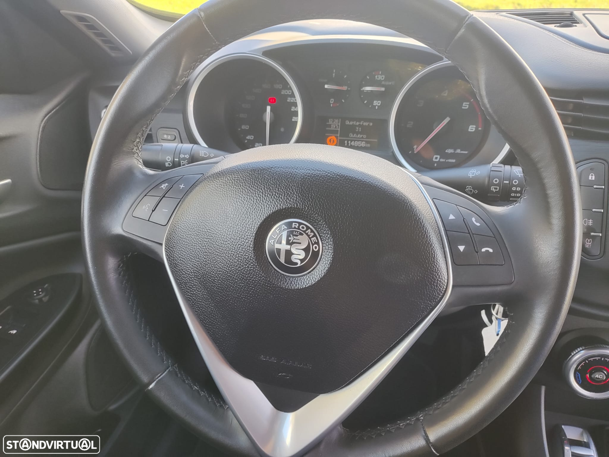 Alfa Romeo Giulietta 1.6 JTDm Distinctive 57X - 18