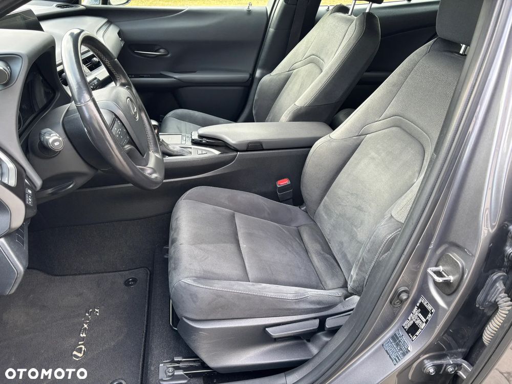 Lexus UX 250h GPF Business 2WD - 15
