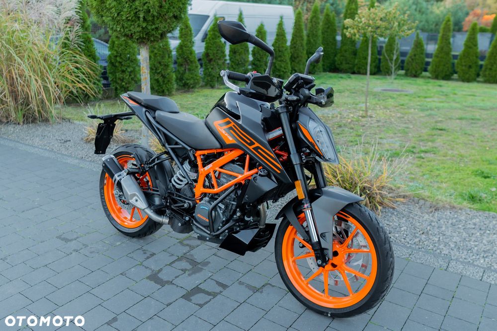 KTM Duke