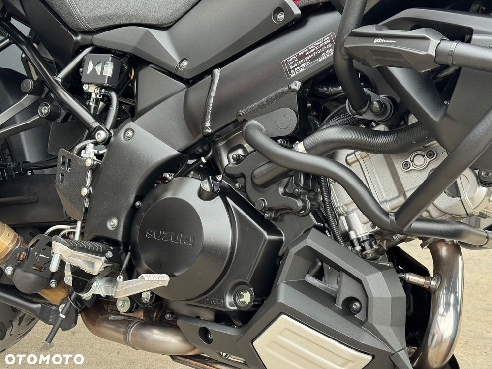 Suzuki V-STROM - 24