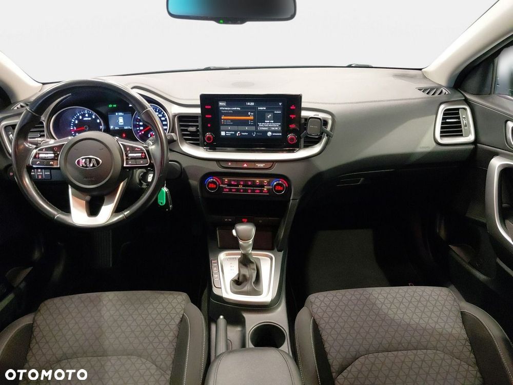 Kia Ceed 1.5 T-GDI M DCT - 17