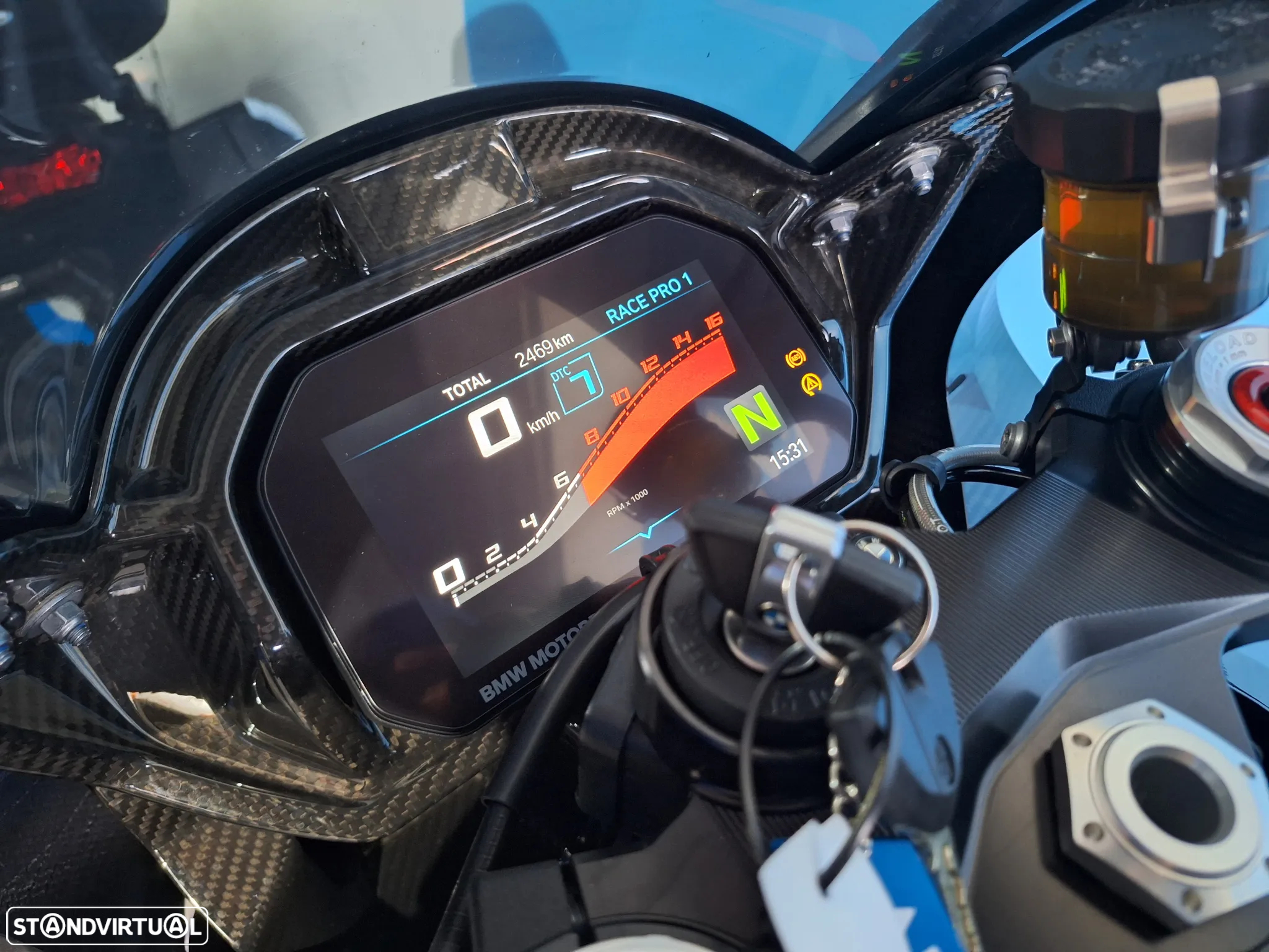 BMW M 1000 RR - 10