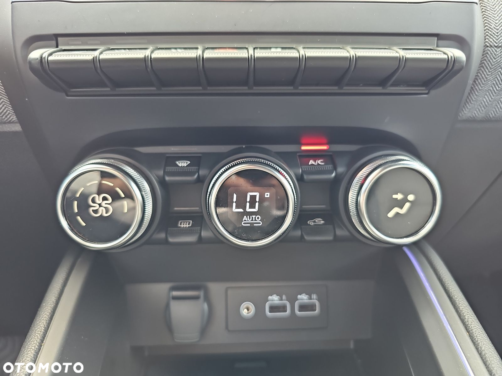 Renault Clio - 19