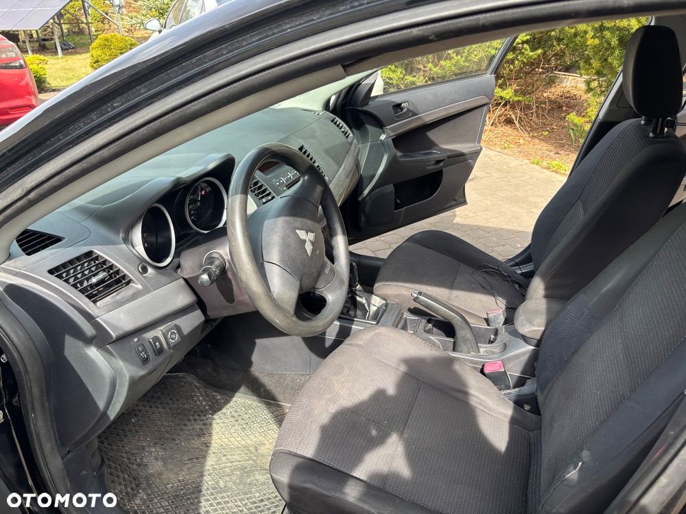 Mitsubishi Lancer 1.6 Inform - 8