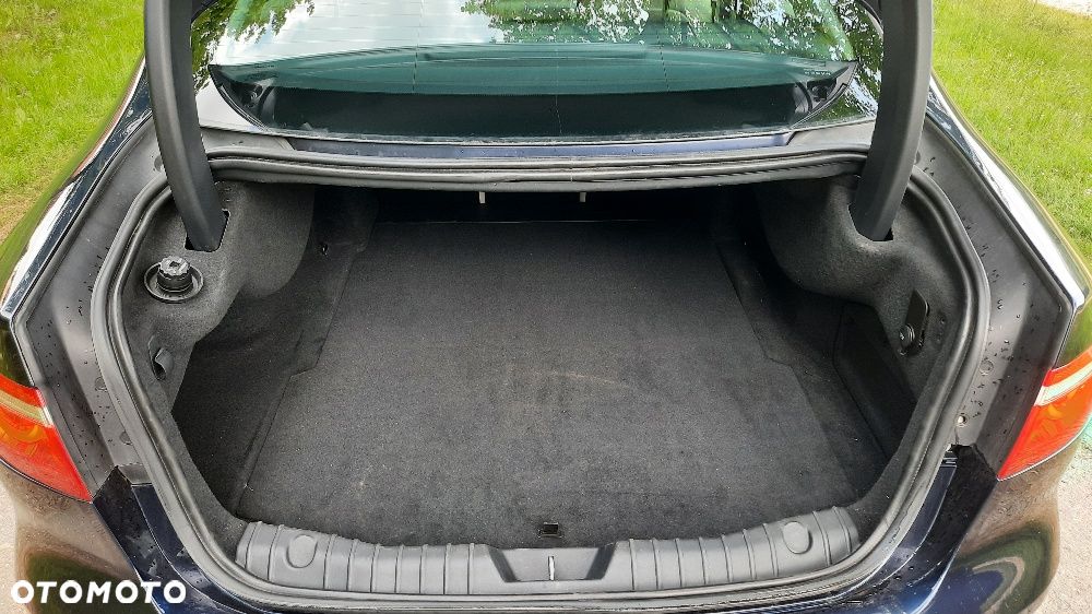 Jaguar XF 3.0 TDV6 Portfolio - 18