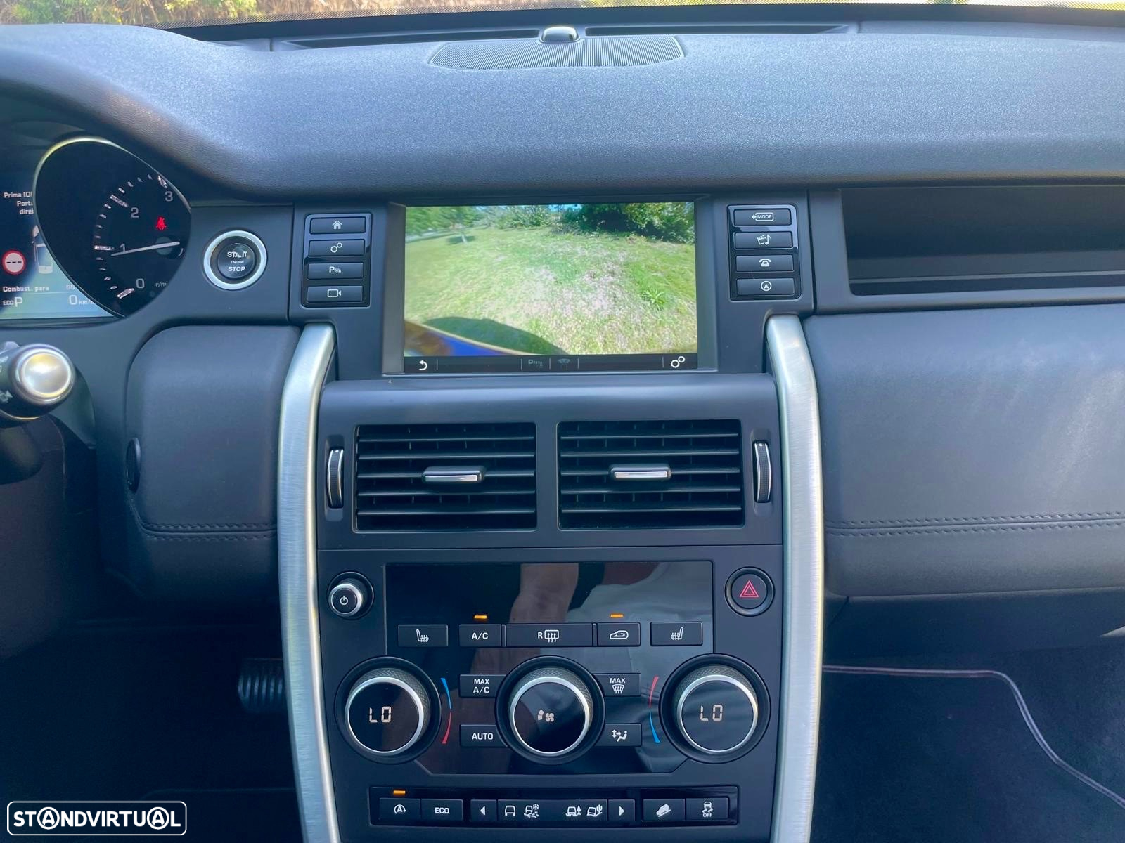 Land Rover Discovery Sport 2.0 TD4 HSE Auto - 29