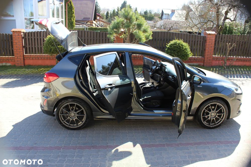 Ford Fiesta 1.0 EcoBoost S&S ST-LINE X - 29